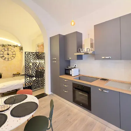 Crelugia - Style & Comfort Near Vecchia