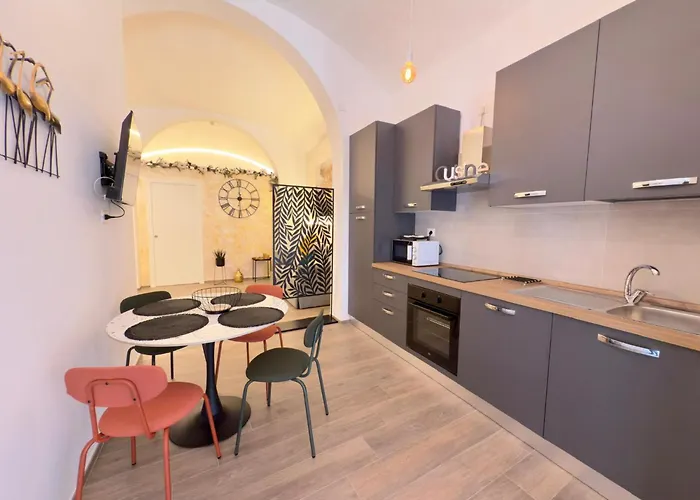 Crelugia - Style & Comfort Near Vecchia 別荘 *